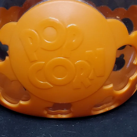 Microwave Popcorn - Picture 3 of 4